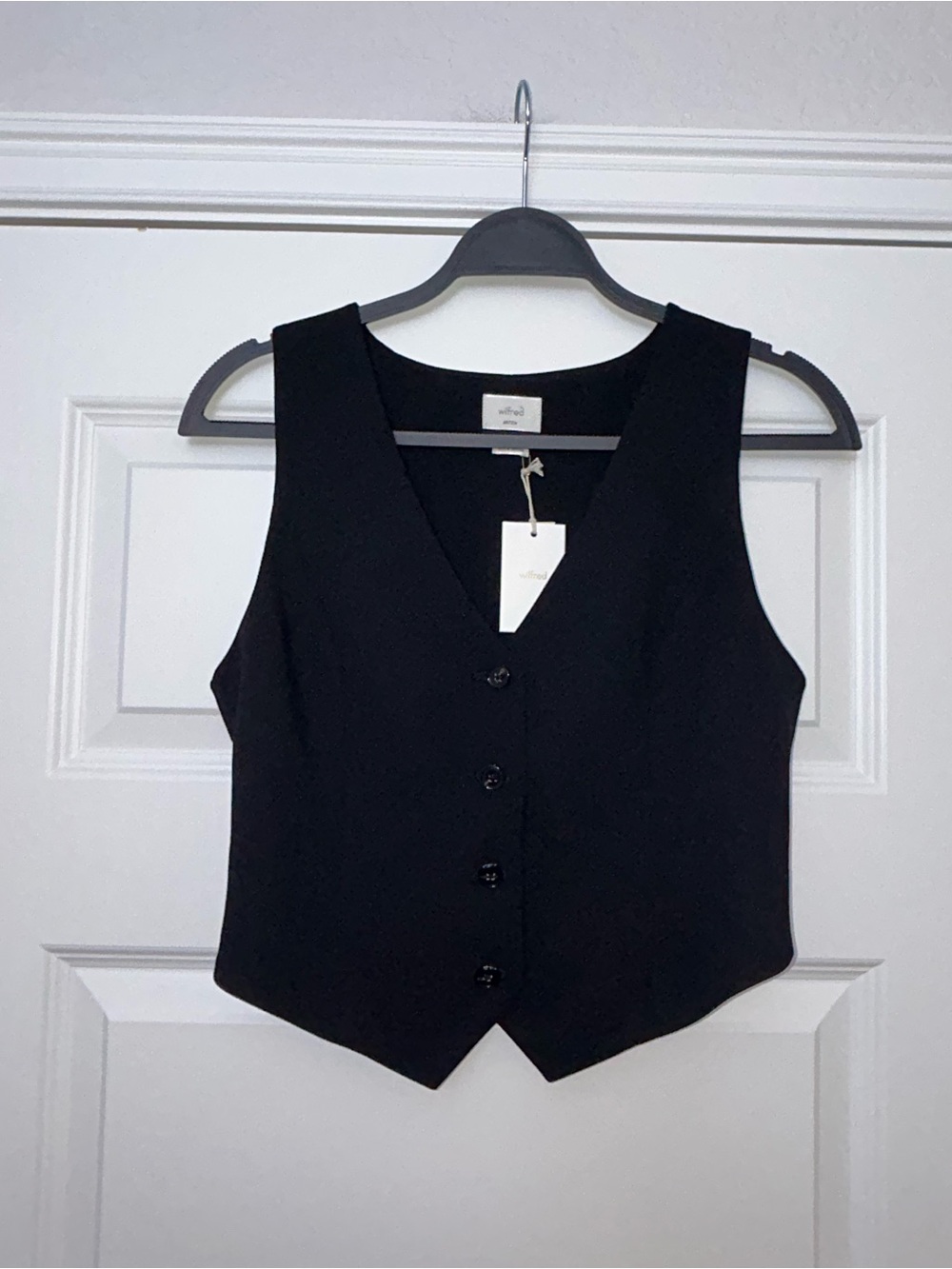 New, Wilfred Aritzia Pacino Button Front Sleeveless Crop Vest